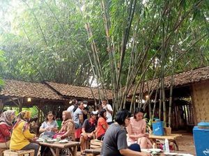 5 Warung Makan dengan Suasana Kampung yang Ada di Tangerang