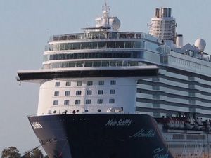 Pesawat Sudah Terbang Tanpa Tujuan, Kapal Pesiar Mau Ikutan?