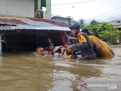 Sungai Meluap, Ratusan Rumah di Binjai Sumut Terendam Banjir