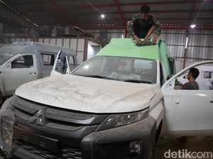 Mengintip Foto Perakitan Ambulans di Bekasi Mengintip Foto Perakitan Ambulans di Bekasi