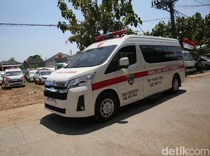 Viral Iring-iringan Mobil Pejabat Halangi Ambulans, Padahal Presiden Saja Harus Ngalah!