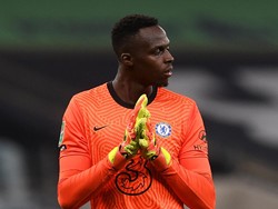 Debut Mendy di Chelsea: ke Kiri, ke Kiri, dan ke Kiri Terus....