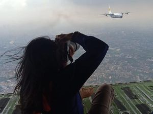 Kisah Sasan Tantang Angin dan Bahaya Demi Foto Pesawat Tempur Kisah Sasan Tantang Angin dan Bahaya Demi Foto Pesawat Tempur