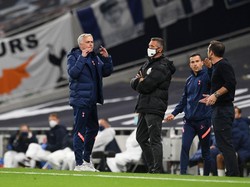 Saat Bersitegang, Mourinho Mungkin Mau Ajarin Lampard