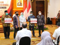 Menkop Gelontorkan Bantuan untuk 1,1 Juta UMKM di Jatim