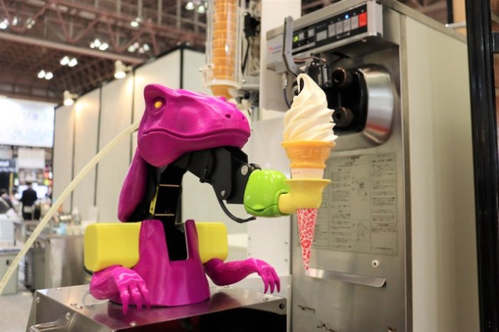 Robot Pembuat Es Krim
