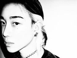 7 Fakta Loren, Produser Ganteng yang Curi Atensi di MV Blackpink