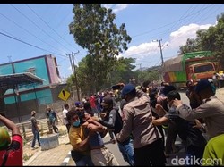 Mediasi Sengketa SUKA Gagal Maju Pilbub Dompu Ricuh, Massa Lempari Batu