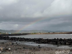 Nelayan Cikidang Pangandaran Keluhkan Pendangkalan Muara Sungai