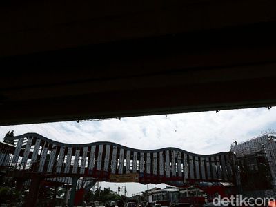 Potret Terkini Pembangunan Halte Baru Trasjakarta Senen