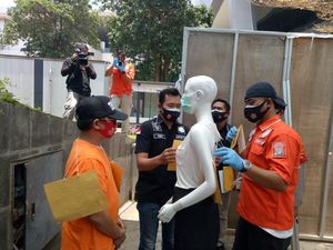 Rekonstruksi Kasus Pelecehan di Soetta, Tersangka Peragakan 32 Adegan Rekonstruksi Kasus Pelecehan di Soetta, Tersangka Peragakan 32 Adegan