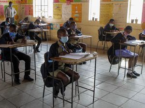 Sekolah di Zimbabwe Kembali Dibuka