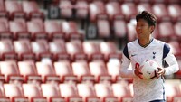 Son kemudian mencetak gol buat Tottenham di pertemuan kedua lawan Soton, pada Februari 2022, ketika tunduk 2-3. Foto: AP/Andrew Boyers
