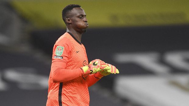 Chelsea's goalkeeper Edouard Mendy during the English League Cup fourth round soccer match between Tottenham Hotspur and Chelsea at Tottenham Hotspur Stadium in London, England, Tuesday, Sept. 29, 2020.(Matt Dunham/Pool via AP)