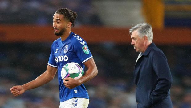 LIVERPOOL, ENGLAND - SEPTEMBER 30: Dominic Calvert-Lewin of Everton carries the match ball after scoring a hat trick during the Carabao Cup fourth round match between Everton and West Ham United at Goodison Park on September 30, 2020 in Liverpool, England. Football Stadiums around United Kingdom remain empty due to the Coronavirus Pandemic as Government social distancing laws prohibit fans inside venues resulting in fixtures being played behind closed doors. (Photo by Peter Byrne - Pool/Getty Images)