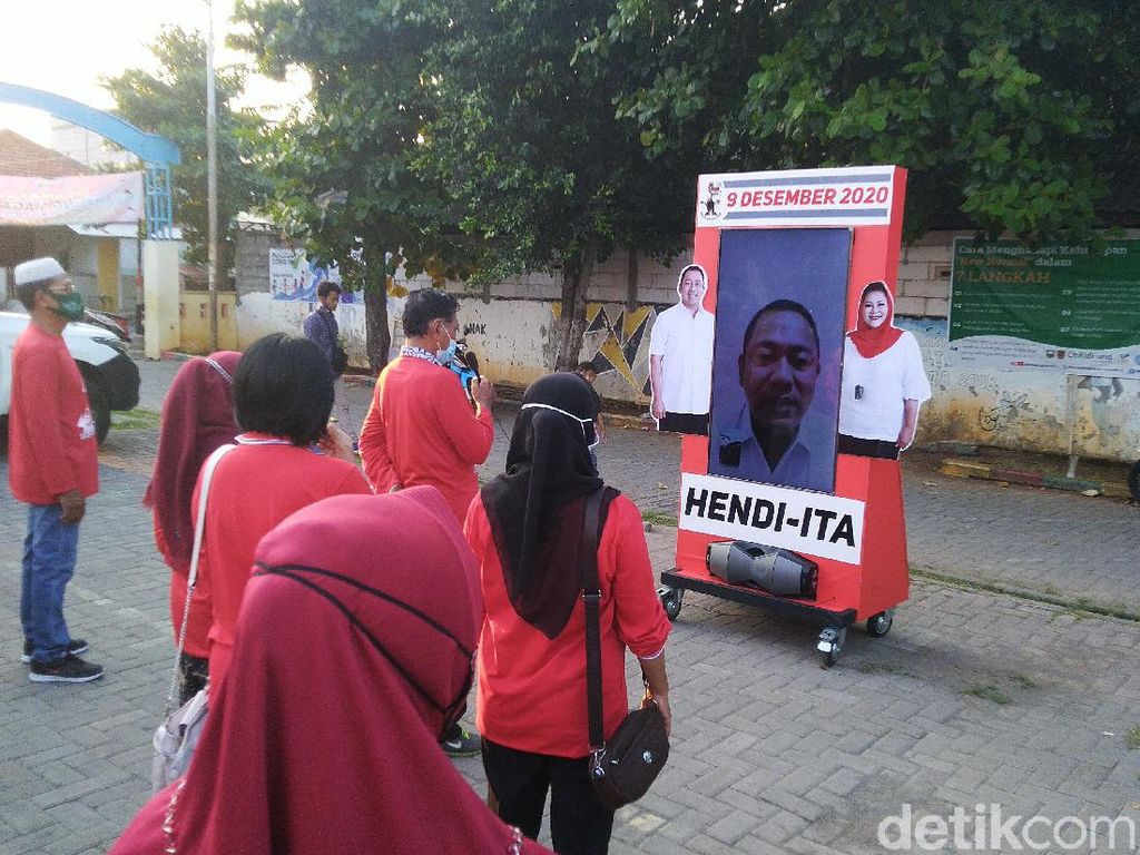Cawalkot Petahana Semarang Mulai Kampanye dengan Blusukan Virtual Cawalkot Petahana Semarang Mulai Kampanye dengan Blusukan Virtual