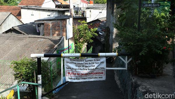 Cegah Virus Corona, Gang di Cipayung ini Lockdown