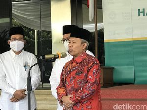 Kemenag Terbitkan SE Larangan Pegawai Gabung-Gunakan Atribut PKI hingga FPI Kemenag Terbitkan SE Larangan Pegawai Gabung-Gunakan Atribut PKI hingga FPI