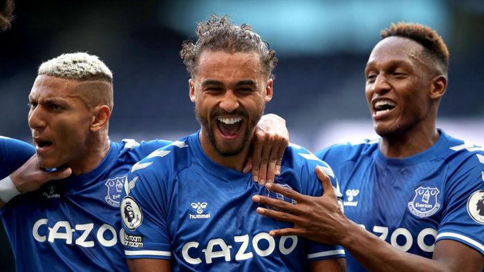 Dominic Calvert-Lewin LONDON, ENGLAND - SEPTEMBER 13: Dominic Calvert-Lewin of Everton celebrates after scoring his teams first goal during the Premier League match between Tottenham Hotspur and Everton at Tottenham Hotspur Stadium on September 13, 2020 in London, England. (Photo by Alex Pantling/Getty Images)