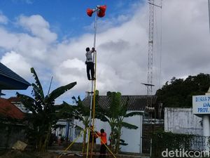 Banyuwangi Pasang Satu Alat Deteksi Dini Tsunami, Saat Uji Coba Warga Panik Banyuwangi Pasang Satu Alat Deteksi Dini Tsunami, Saat Uji Coba Warga Panik