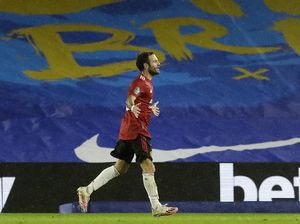 Video Assist Ciamik Van de Beek untuk Gol Juan Mata Video Assist Ciamik Van de Beek untuk Gol Juan Mata