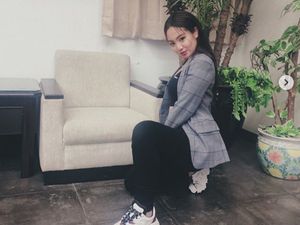 Kata Penyanyi yang Dihujat karena Berbikini Saat Jalan-jalan Keluar Rumah Kata Penyanyi yang Dihujat karena Berbikini Saat Jalan-jalan Keluar Rumah