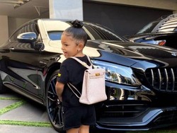 Sultan! Tas Sekolah Putri Kylie Jenner Seharga Rp 178 Juta