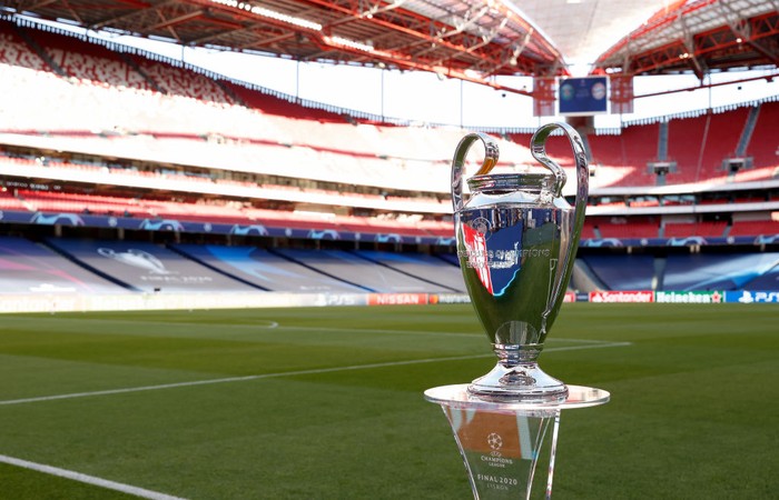 LISBON, PORTUGAL - AUGUST 23: A detailed view of the Champions League Trophy prior to the UEFA Champions League Final match between Paris Saint-Germain and Bayern Munich at Estadio do Sport Lisboa e Benfica on August 23, 2020 in Lisbon, Portugal. (Photo by Matt Childs/Pool via Getty Images)