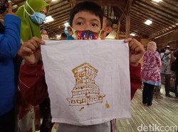 Melihat Keseruan Anak Berkebutuhan Khusus Belajar Membatik di Kudus