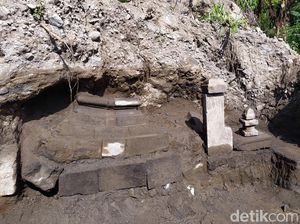 Penampakan Bebatuan yang Diduga Candi di Lereng Merbabu-Merapi