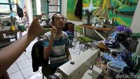 Perajin Difabel di Solo Berkarya Lewat Batik