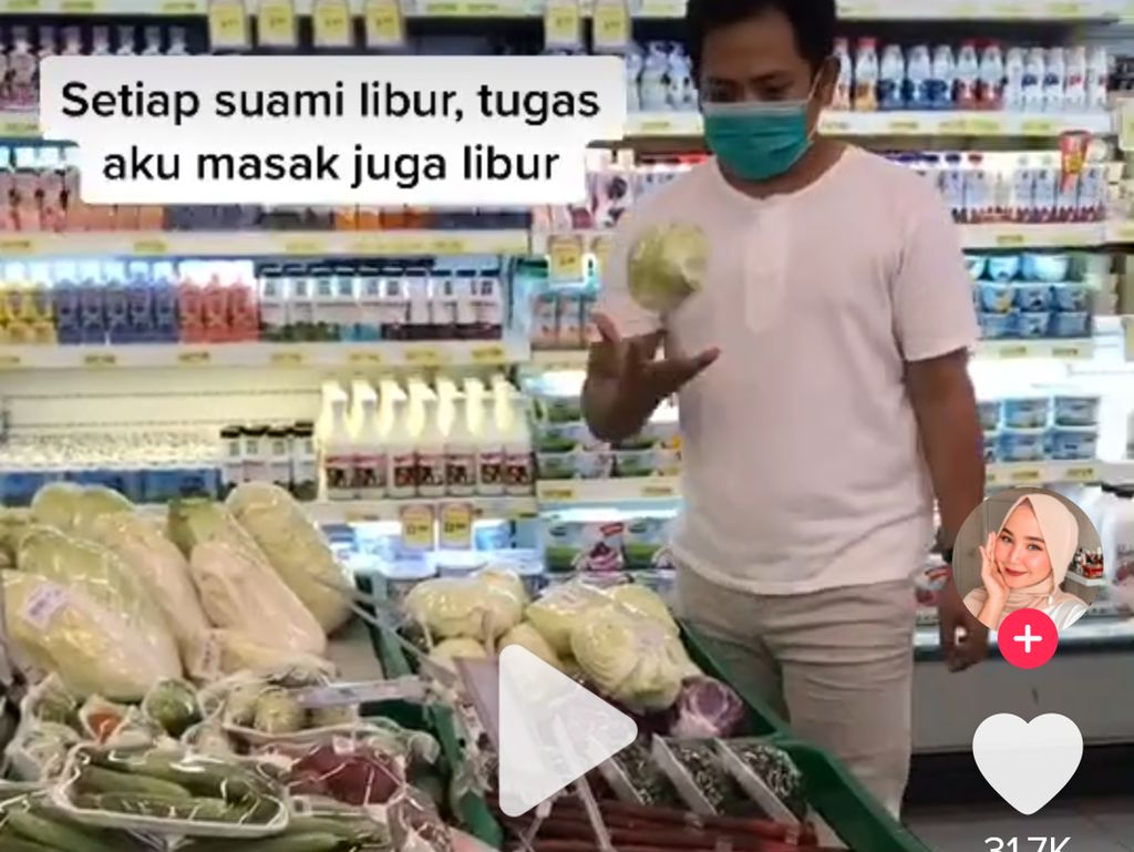 So Sweet! Wanita Ini Pamer Suami yang Belanja dan Masak Tiap Libur Kerja So Sweet! Wanita Ini Pamer Suami yang Belanja dan Masak Tiap Libur Kerja