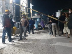 Usai Makamkan Jenazah COVID-19, Ambulans Dihadang Warga di Cianjur