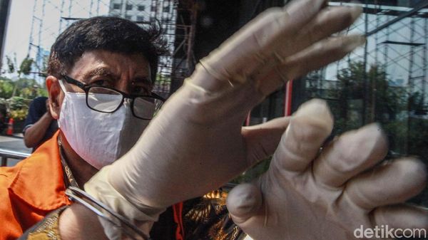 Korupsi Rp 60 M Berani Banget, Kok Difoto Aja Malu