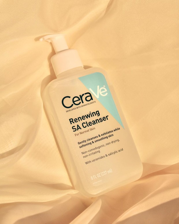 CeraVe Renewing Salicylic Acid Cleanser/instagram.com/glossyandpretty/ CeraVe Renewing Salicylic Acid Cleanser