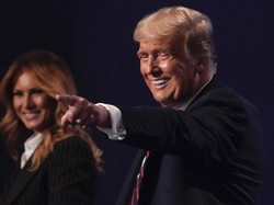 Anak Laki-laki Donald Trump Juga Positif COVID-19