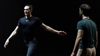 Cavani mengaku tertarik dengan dunia balet lewat pasangannya, Jocelyn Burgardt. (Foto: Twitter)