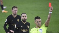 Dilansir dari Transfermarkt, ada 10 tim dengan koleksi kartu merah terbanyak sejak tahun 2000. Rinciannya, empat tim dari Liga Italia dan enam tim dari Liga Spanyol (AFP)