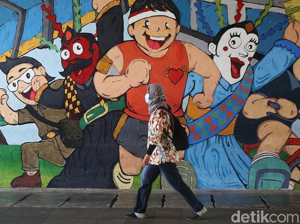 Potret Pekerja Kantoran hingga Goweser Kompak Berbatik