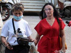 Iis Dahlia Disebut Menipu Surat SWAB, Kini Tunggu Permohonan Maaf Iis Dahlia Disebut Menipu Surat SWAB, Kini Tunggu Permohonan Maaf
