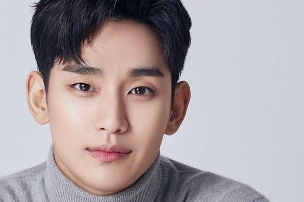 Kim Soo Hyun/ Foto: Soompi Kim Soo Hyun/ Foto: Soompi