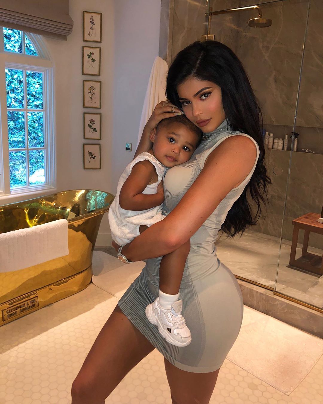 Kylie Jenner dan Stormi