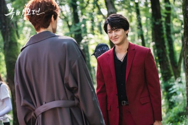 Lee Dong Wook & Kim Bum/ Foto: Soompi