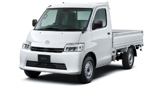 Mazda Bongo yang diproduksi Daihatsu di Indonesia.