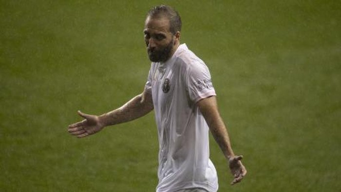 CHESTER, PA - SEPTEMBER 27: Gonzalo Higuain #9 of Inter Miami CF reacts against the Philadelphia Union in the second half at Subaru Park on September 27, 2020 in Chester, Pennsylvania. The Philadelphia Union defeated Inter Miami CF 3-0.   Mitchell Leff/Getty Images/AFP