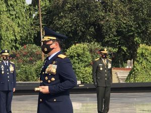 Sambut HUT Ke-75 TNI, Panglima Ziarah Nasional-Tabur Bunga di TMP Kalibata Sambut HUT Ke-75 TNI, Panglima Ziarah Nasional-Tabur Bunga di TMP Kalibata