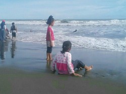 Pantai Kebumen Sepi Pengunjung Gegara Isu Tsunami 20 Meter