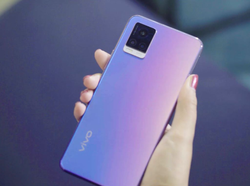 Unggulan Baru, vivo V20 Punya 44MP Eye Autofocus dan Sleek Design Unggulan Baru, vivo V20 Punya 44MP Eye Autofocus dan Sleek Design