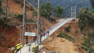 Jembatan Gantung Penghubung Palopo-Toraja