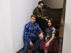 Kagumi Budaya Indonesia, Muda-mudi Rusia Ikut Rayakan Hari Batik